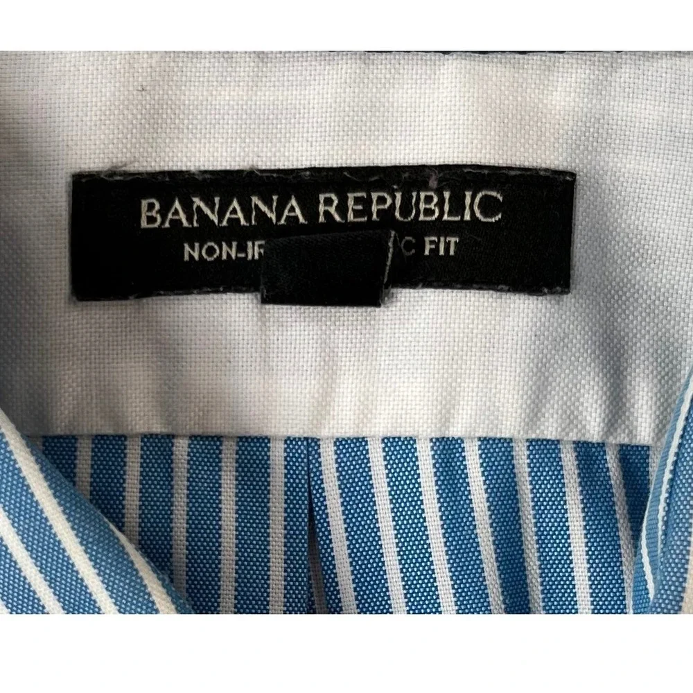 Banana Republic Men XL Blue White Striped Non-Iron Classic Fit Button Down Shirt